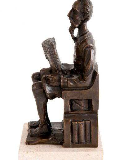 Escultura Quijote Sentado 7